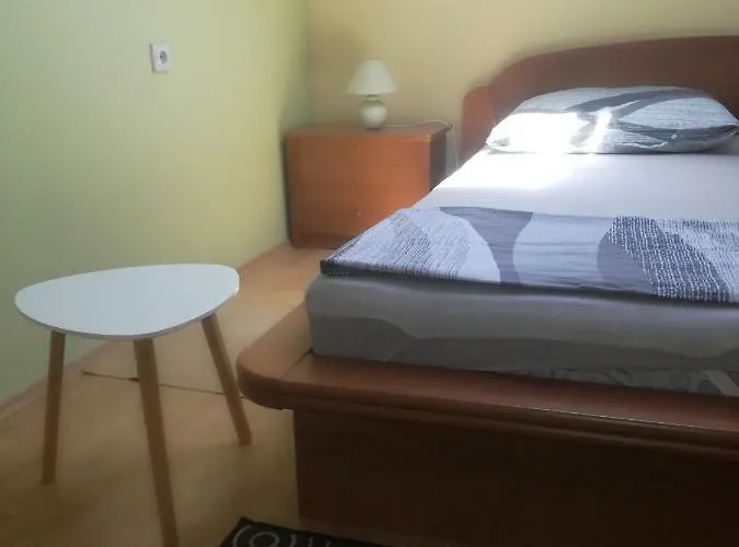 Stojanka * 메덜린